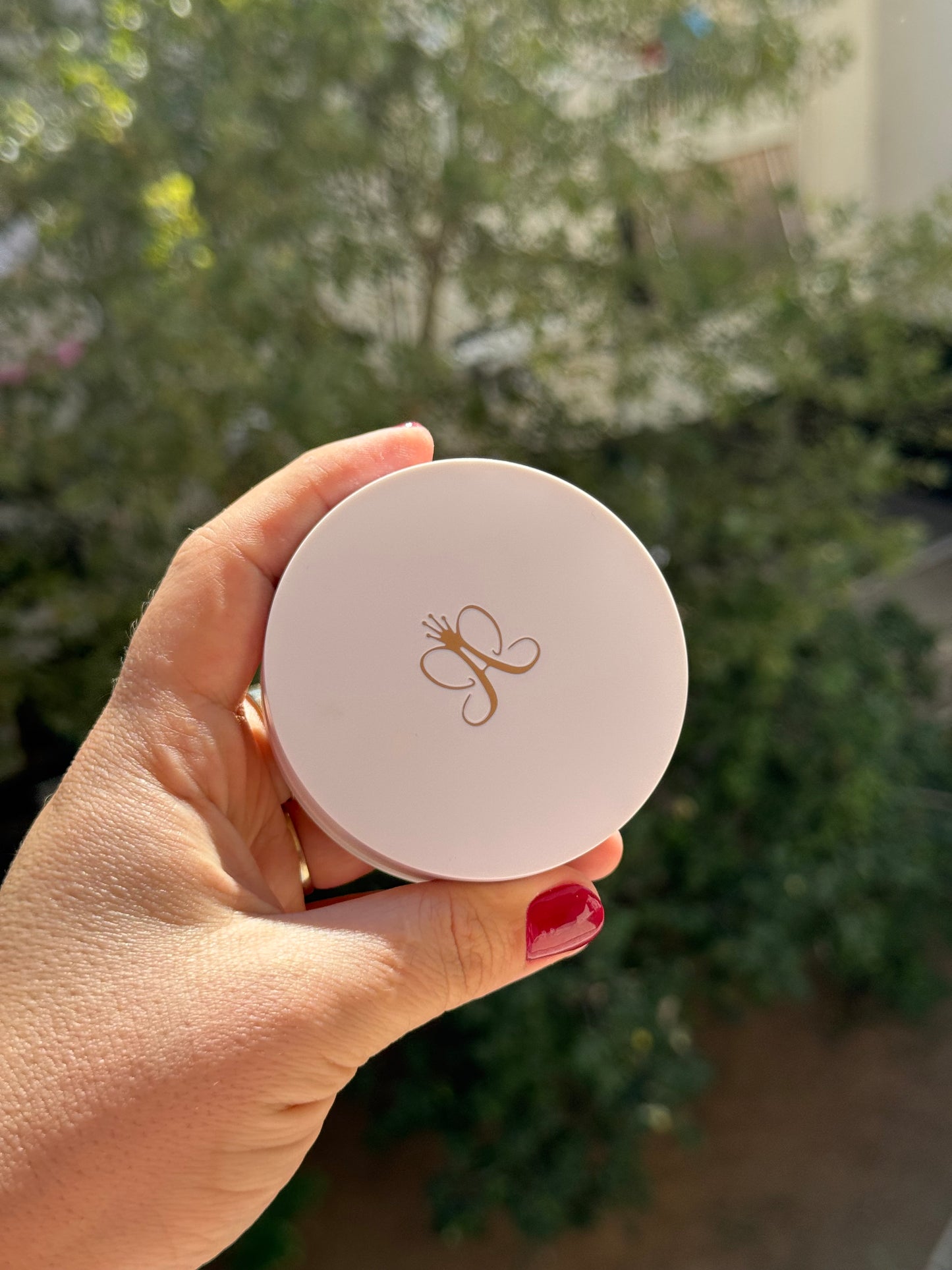 Anastasia Beverly Hills
Glow Seeker Champagne Gold Powder Highlighter
