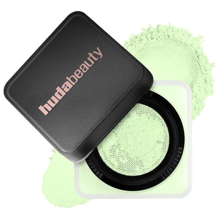 HUDA BEAUTY
Easy Bake Blurring Loose Baking & Setting Powder