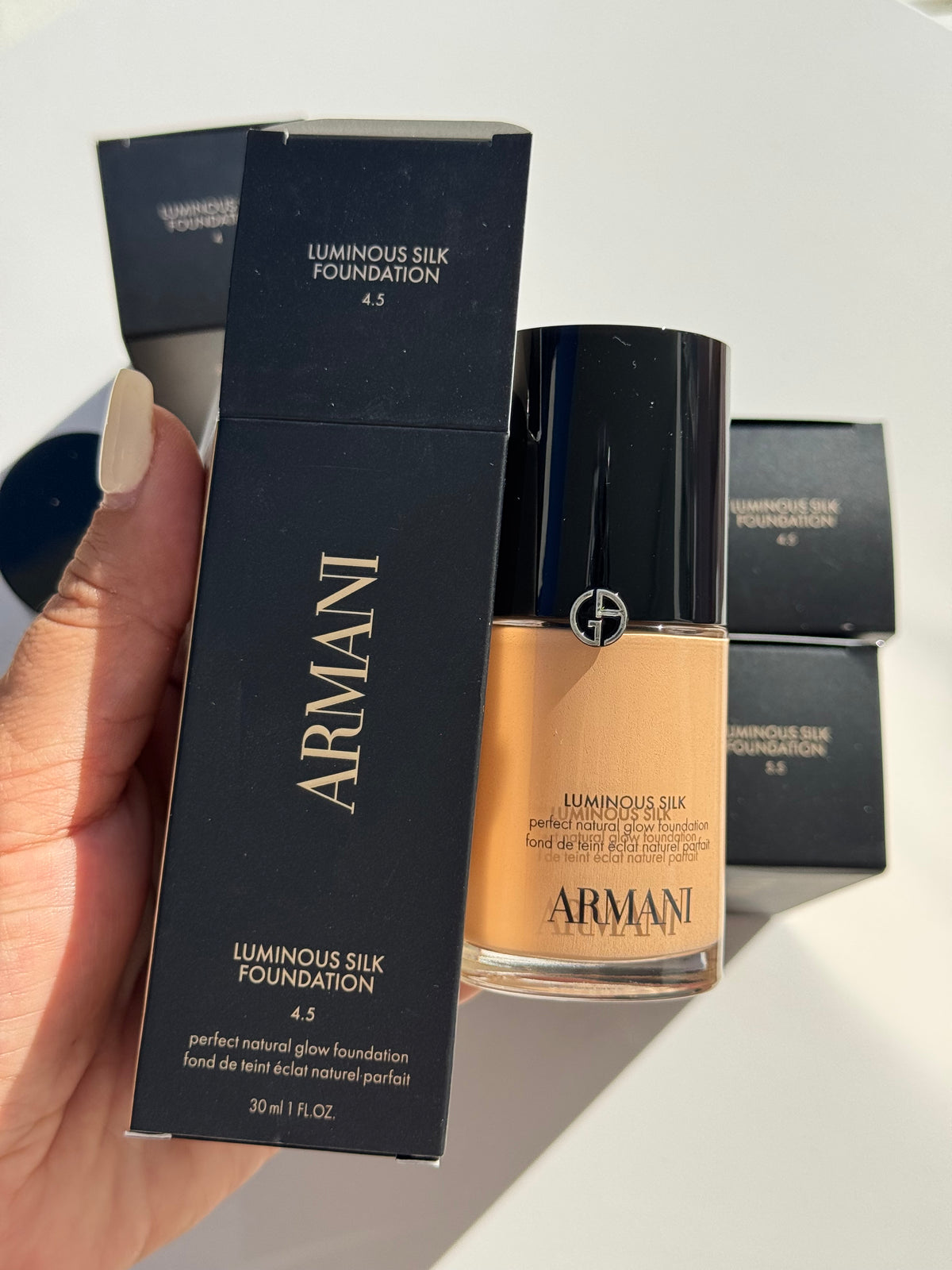 Armani Beauty
Luminous Silk Natural Glow Blurring Liquid Foundation with 24 Hour Wear