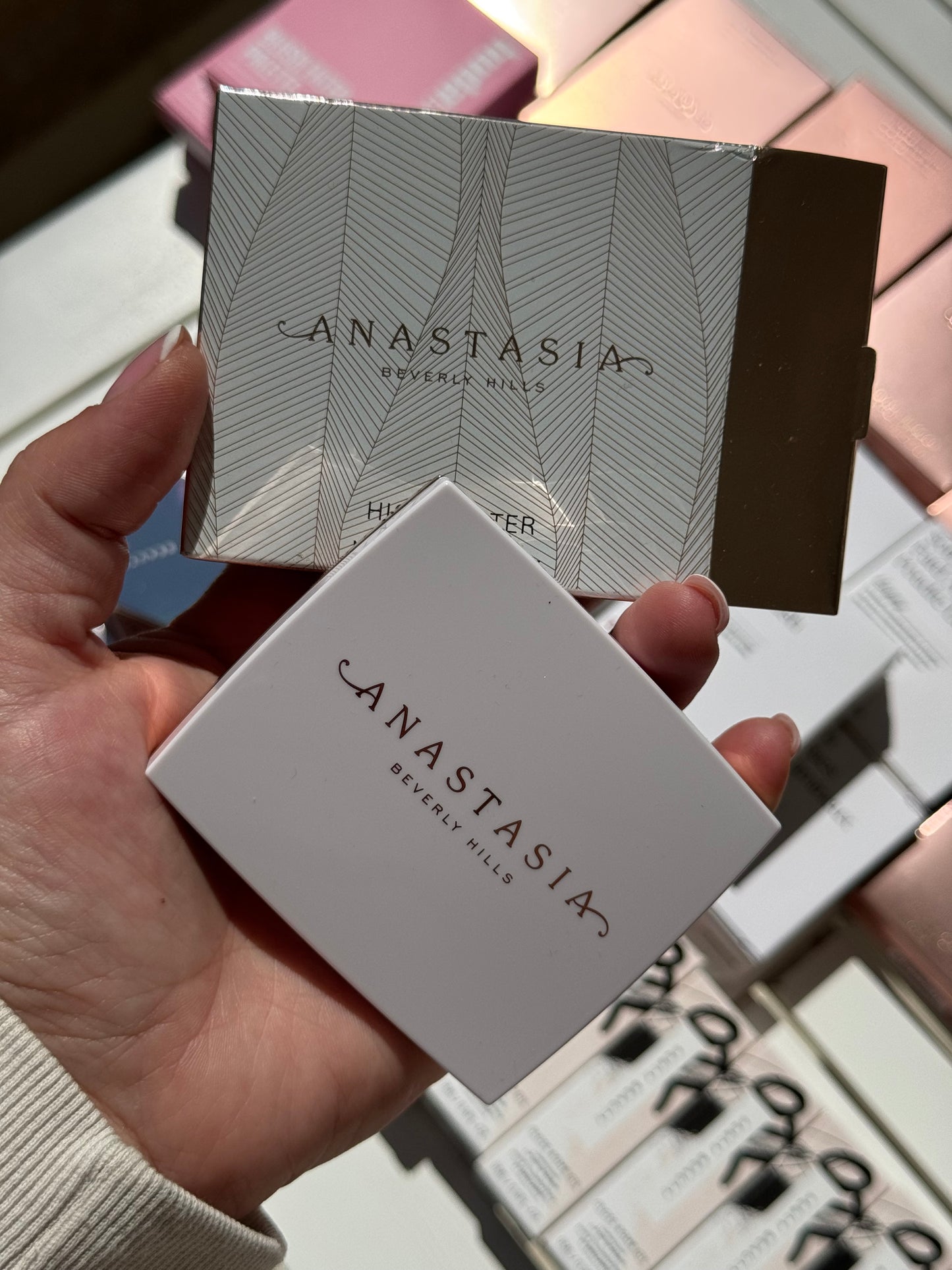 Anastasia Beverly Hills
Iced Out Illuminating Powder Highlighter