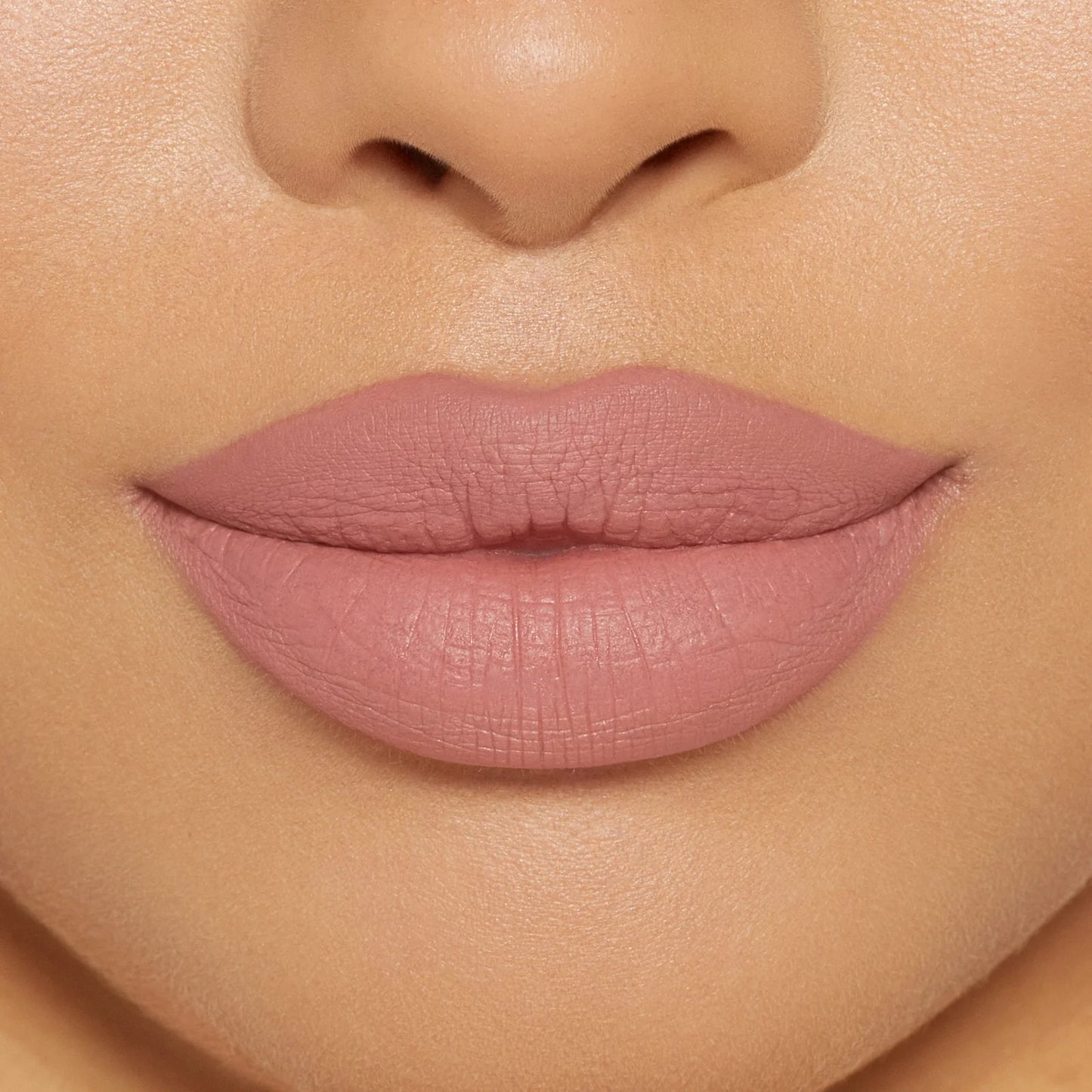 Kylie Jenner
Matte Liquid Lipstick & Lip Liner