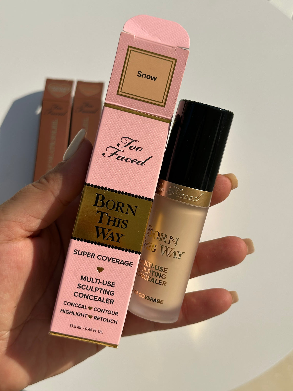Too Faced
Born This Way Super Coverage Multi-Use Concealer with Hyaluronic Acid