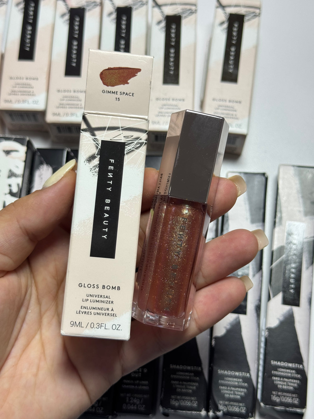 Fenty Beauty by Rihanna
Gloss Bomb Universal Lip Luminizer