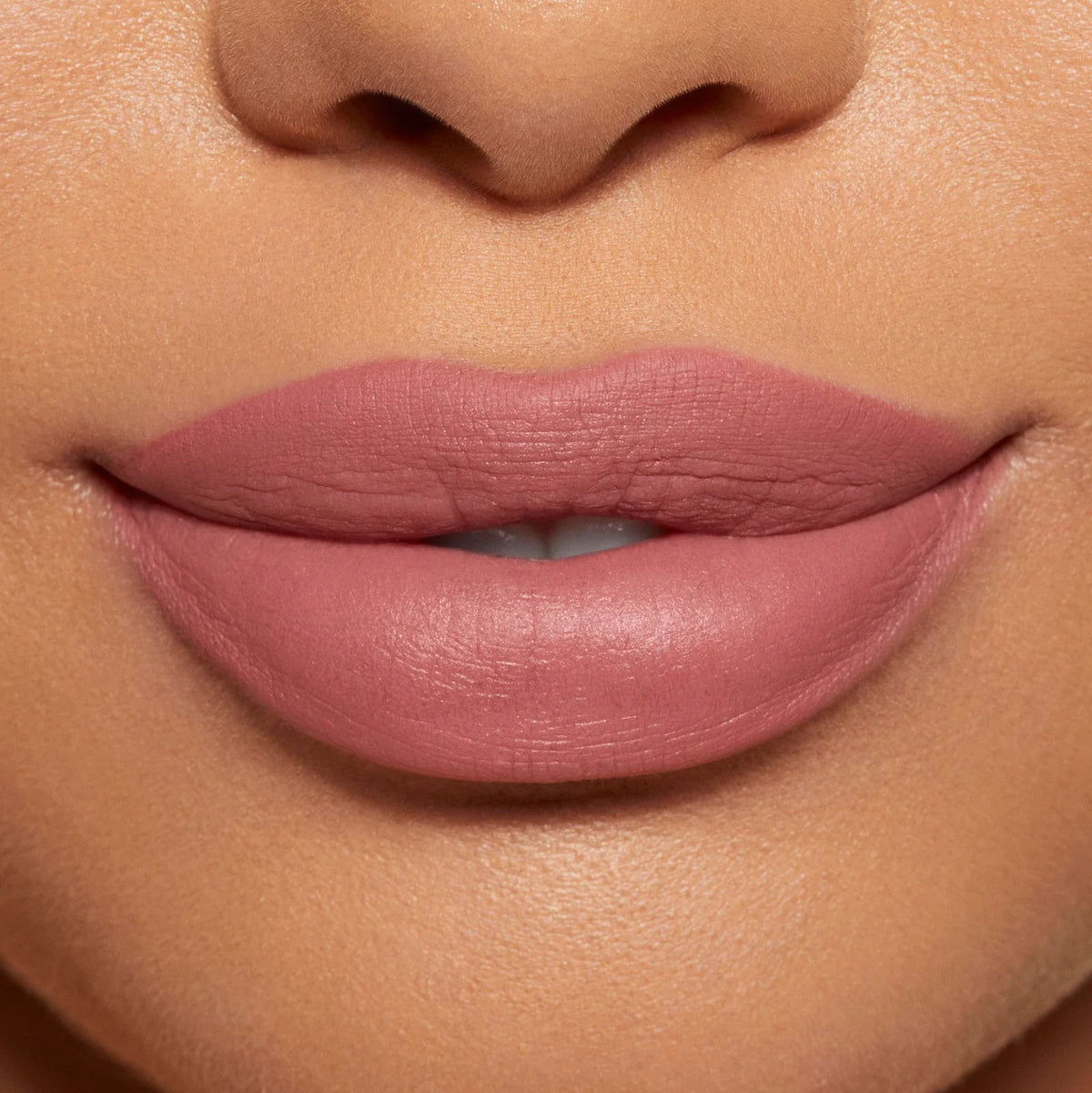 Kylie Jenner
Velvet Lip Kit