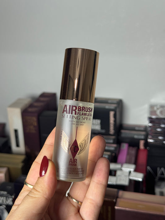 Charlotte Tilbury
Mini Airbrush Flawless Setting Spray