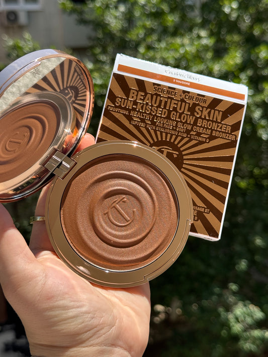 Charlotte Tilbury
Beautiful Skin Sun-Kissed Glow Bronzer