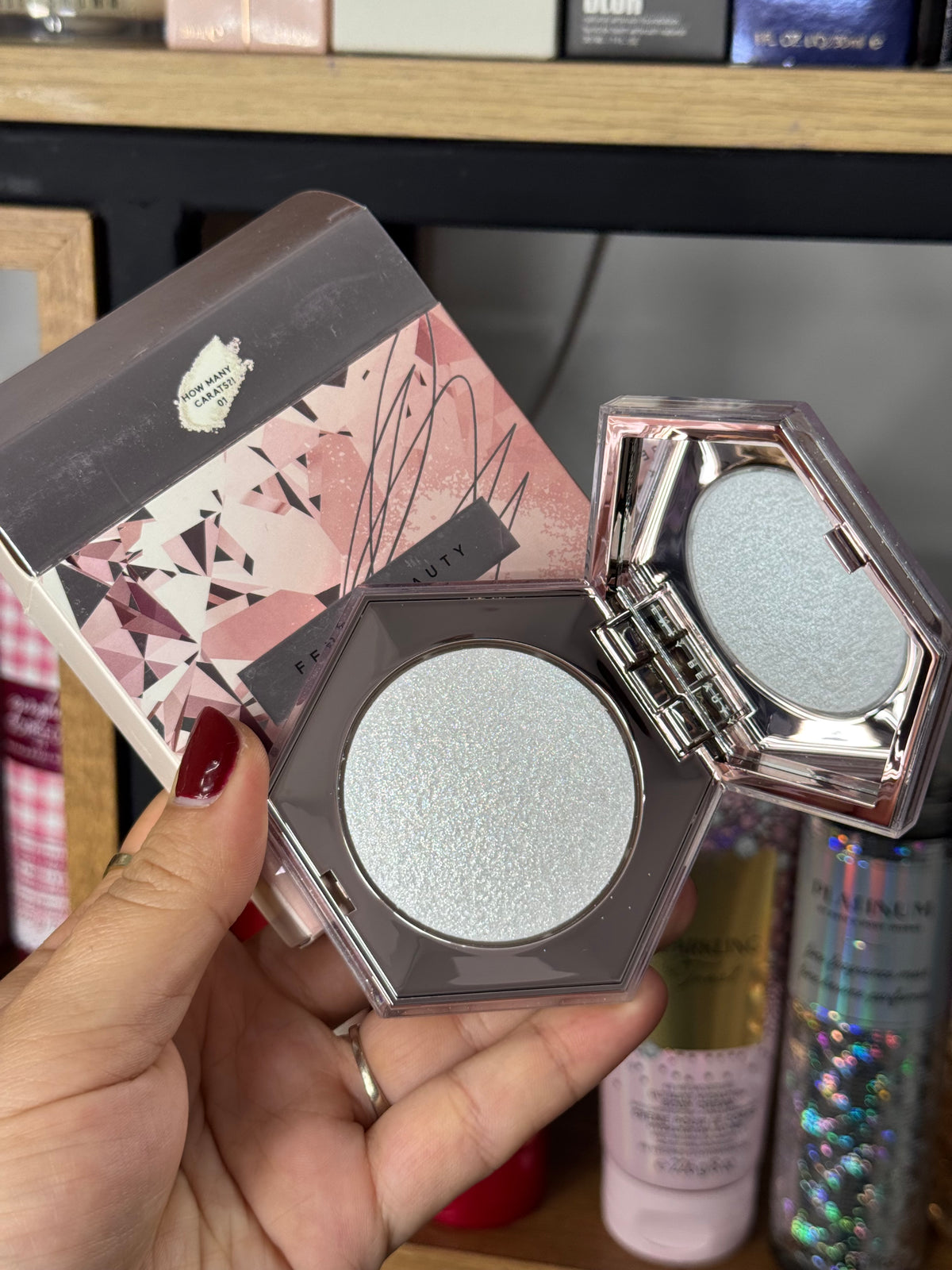 Fenty Beauty
Diamond Bomb All-Over Diamond Veil