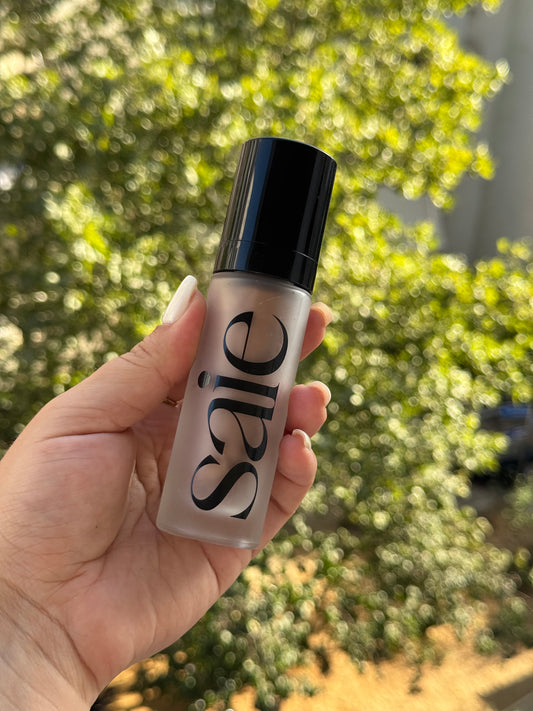 Saie 
Glowy Super Gel Lightweight Dewy Multipurpose Illuminator