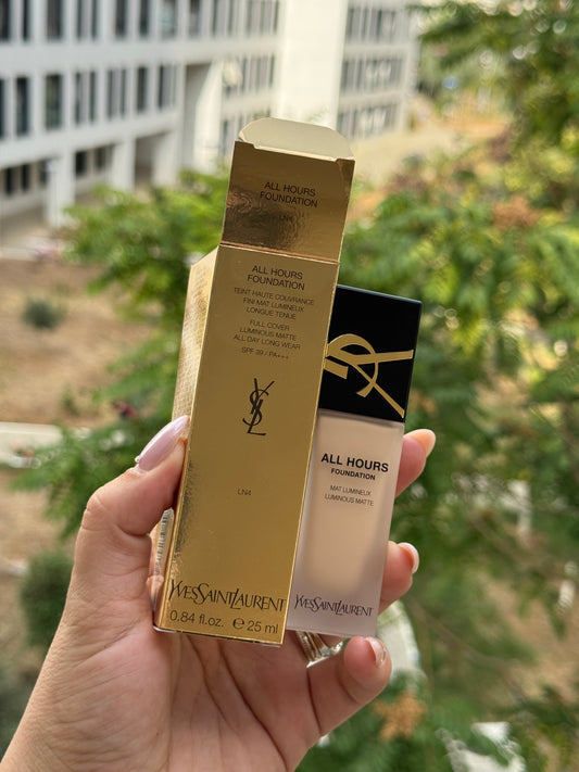 YSL
All Hours Foundation 
Full Cover-Luminous Matte-All Day Longwear SPF39