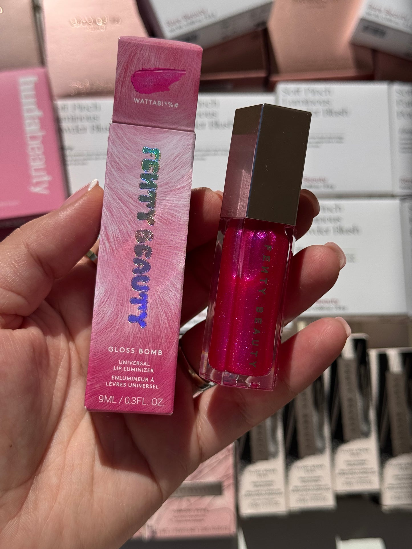 Fenty Beauty by Rihanna
Gloss Bomb Universal Lip Luminizer
