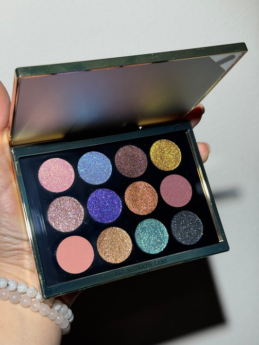 PAT McGRATH LABS
GILDED NIRVANA: MEGA EYE SHADOW PALETTE
Pa Kuti