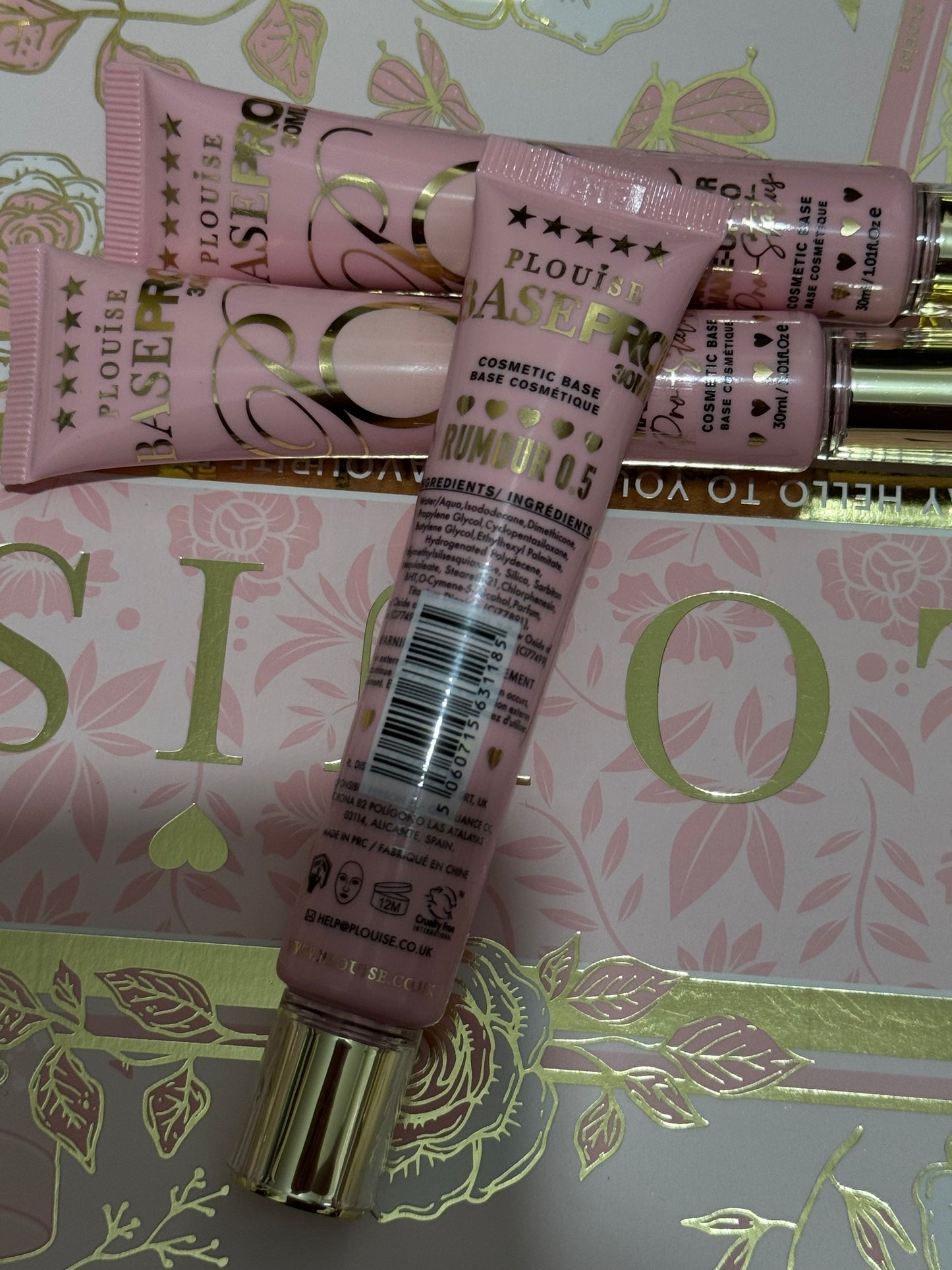 Plouise
Rumour Eyeshadow Primer Base
