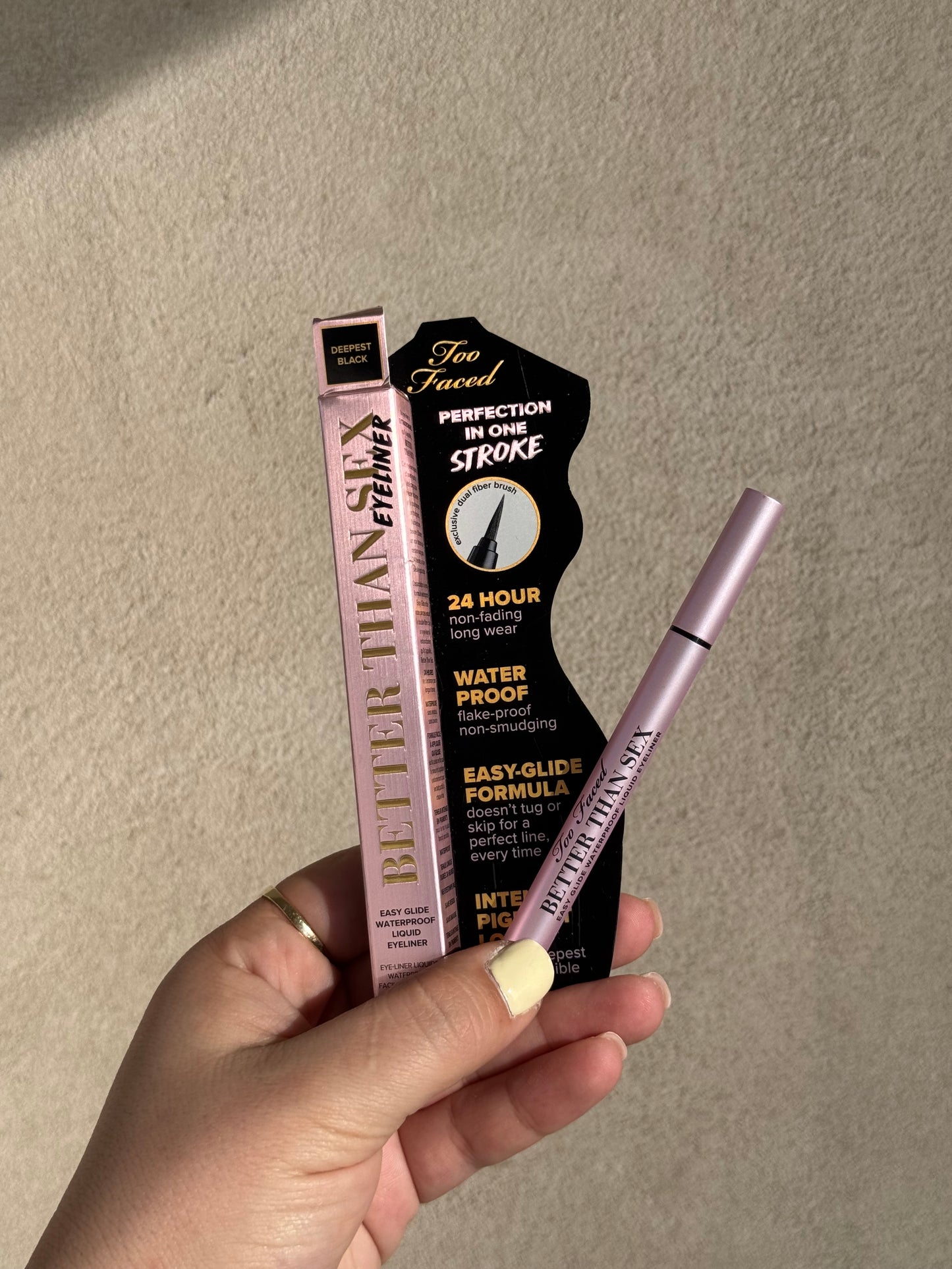 Too Faced
Better Than Sex Easy Glide Waterproof Liquid Eyeliner