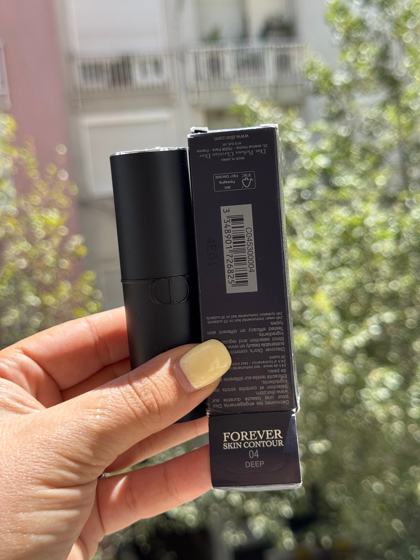 DIOR
Forever 24H Skin Contour Stick Sculpting and Bronzing Face Stick