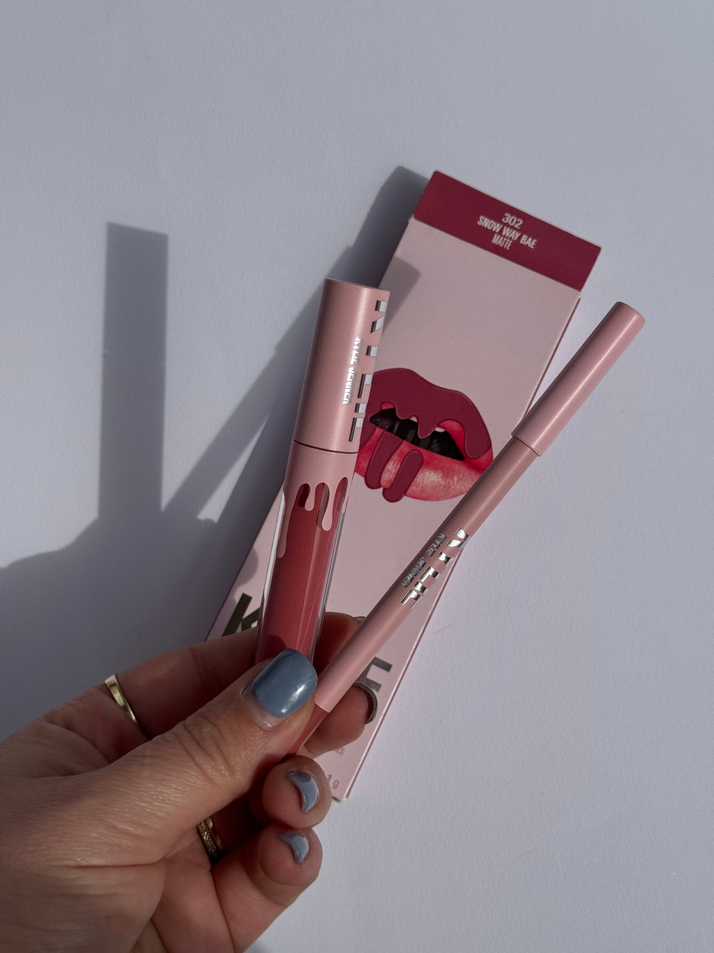 Kylie Jenner
Matte Liquid Lipstick & Lip Liner