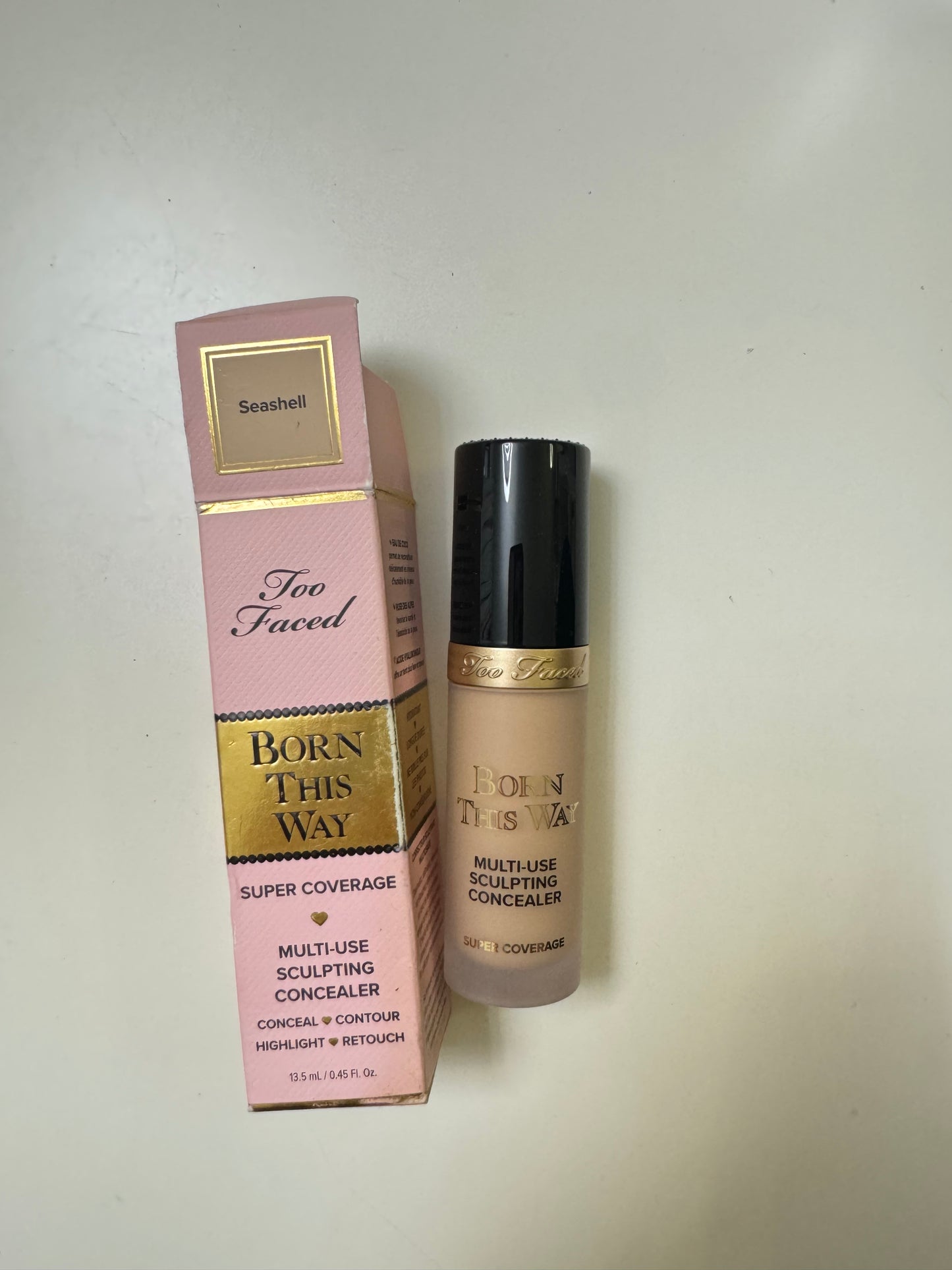 Too Faced
Born This Way Super Coverage Multi-Use Concealer