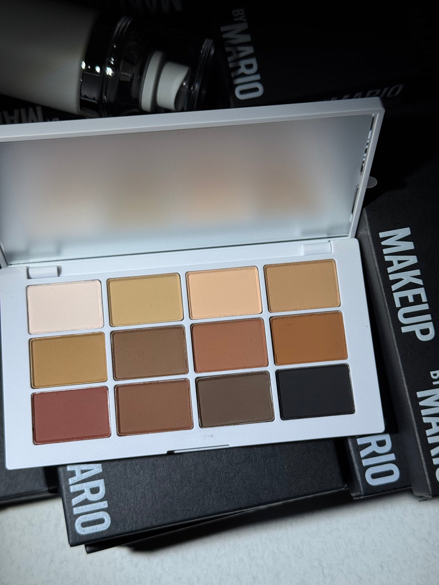 MAKEUP BY MARIO
Master Mattes® Eyeshadow Palette: The Original