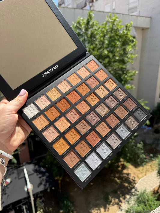 By Beauty Bay
NUDE 42 Colour Palette