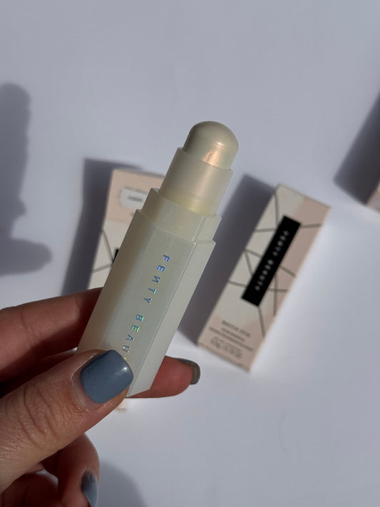 Fenty Beauty
Match Stix Glow Skinstick