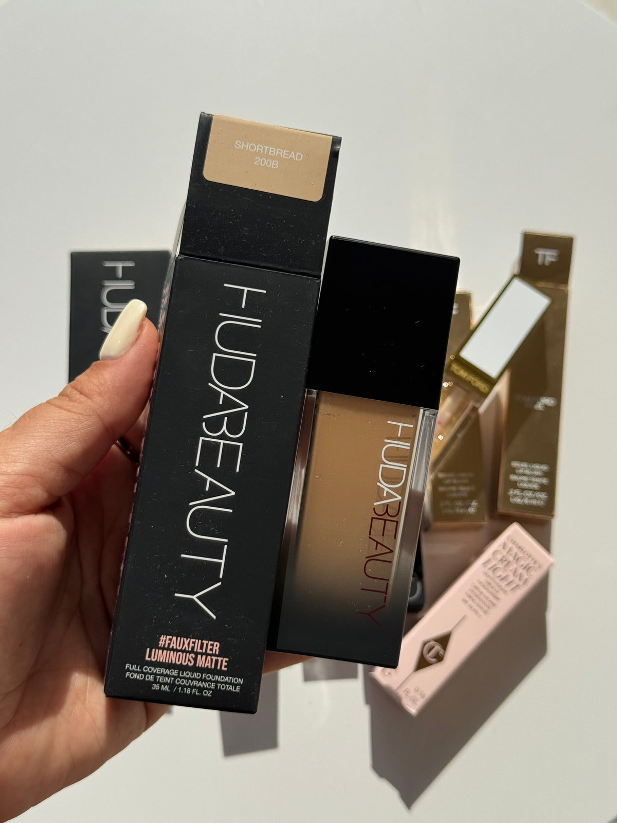 HUDA BEAUTY #FAUXFILTER LUMINOUS MATTE FOUNDATION