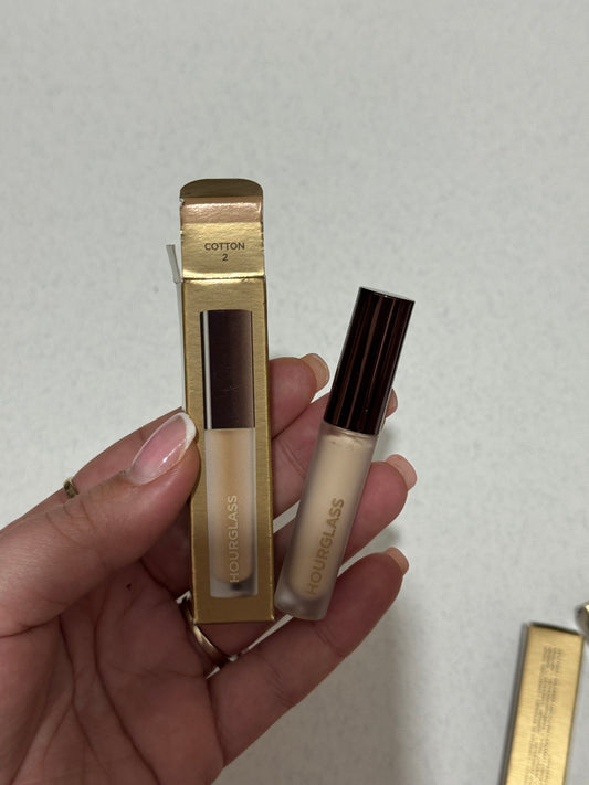Hourglass
Vanish™ Airbrush Concealer
Mini Size