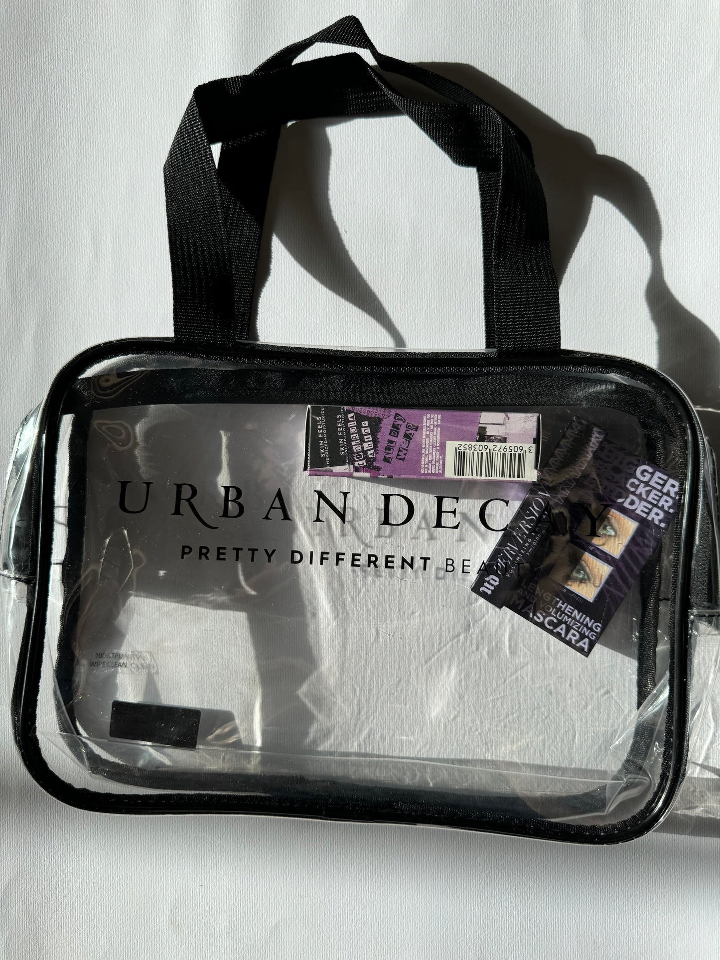 Urban Decay Set
-Cante
-Mini setting spray & mini mascara