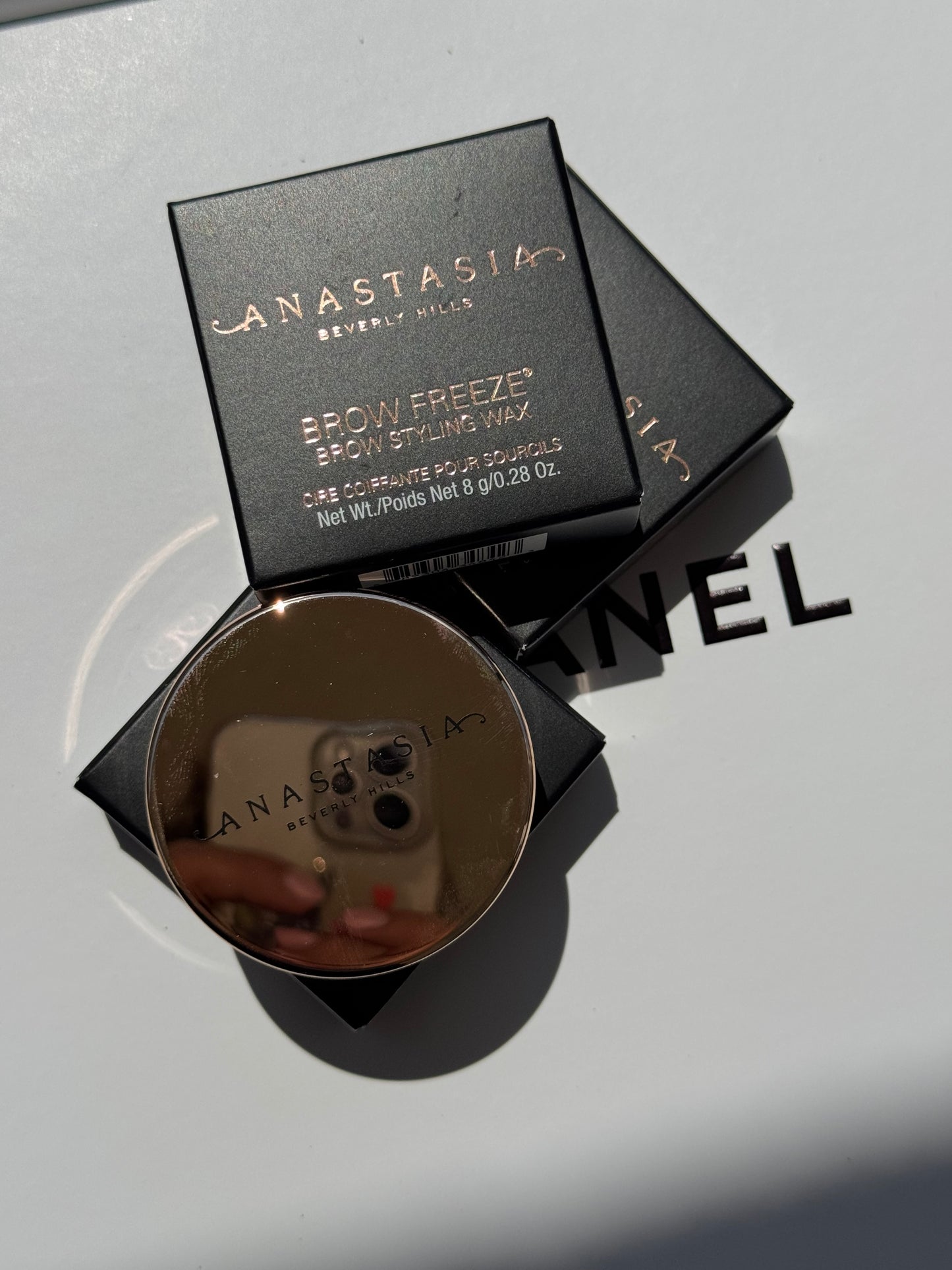 ANASTASIA BEVERLY HILLS
BROW FREEZE EXTREME HOLD LAMINATED-LOOK SCULPTING WAX