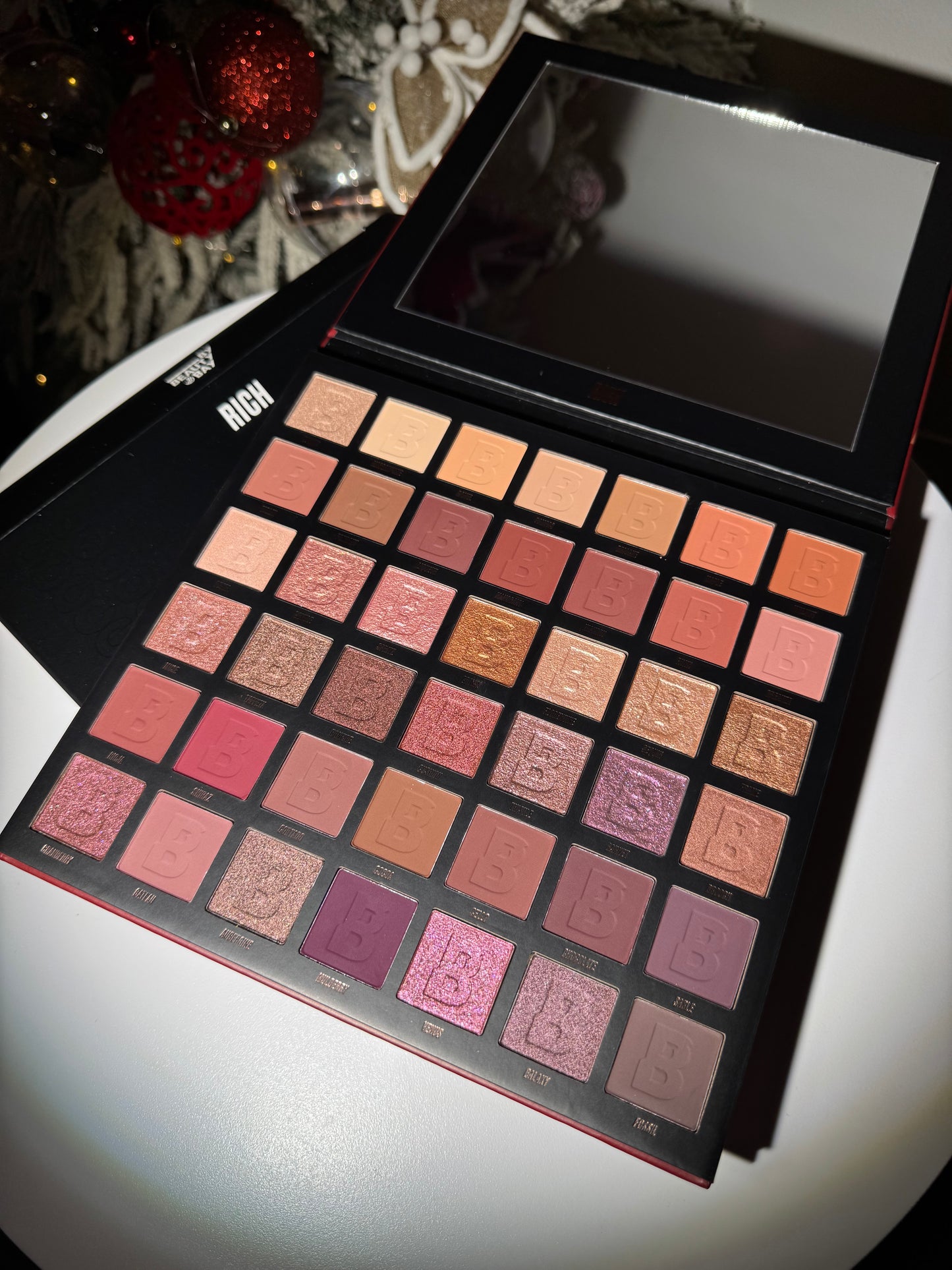 By Beauty Bay
42 Colour Eyeshadow Palette