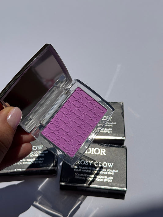 DIOR
Rosy Glow Powder Blush