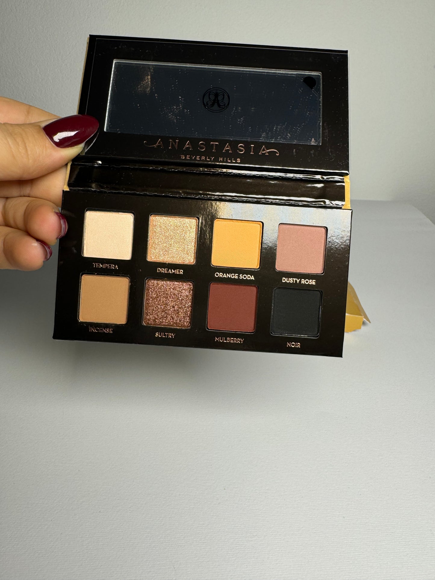 Anastasia Beverly Hills
Mini Soft Glam II Eye Shadow Palette