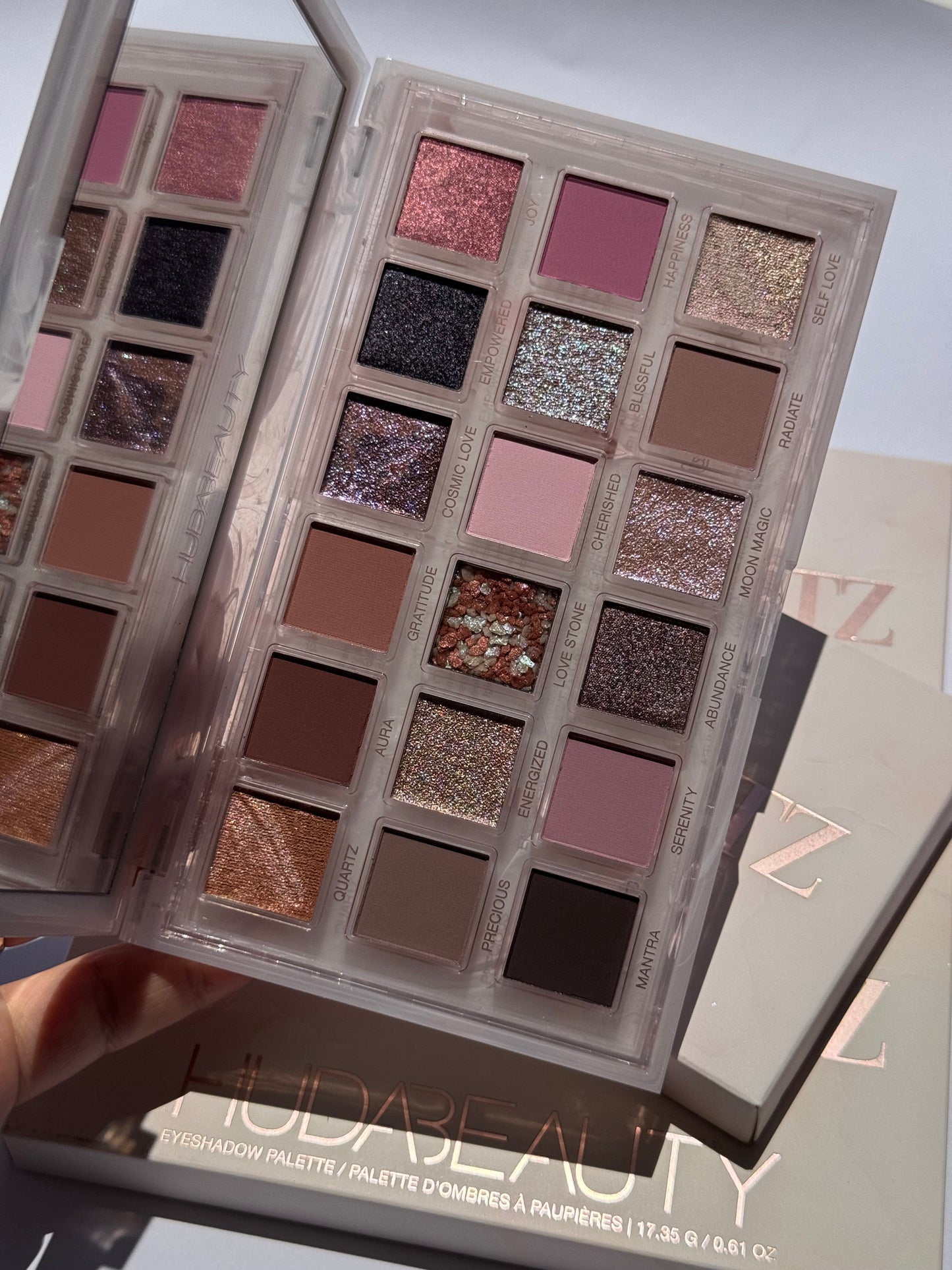 Huda Beauty
Rose Quartz Eyeshadow Palette