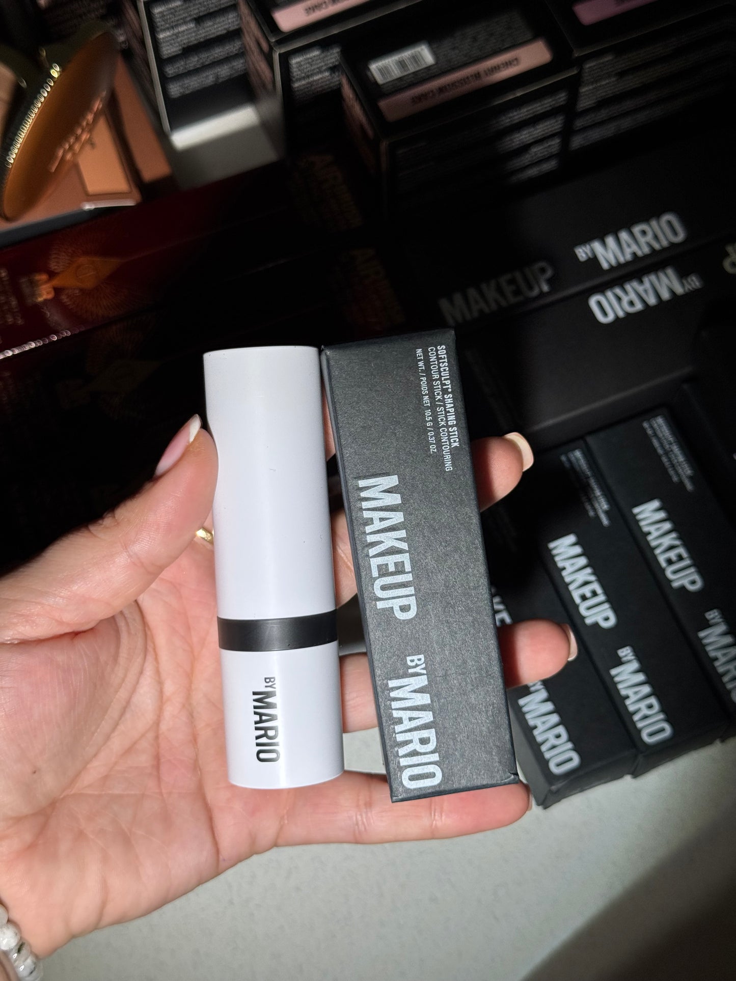 MAKEUP BY MARIO
SoftSculpt® Cream Contour & Bronzer Shaping Stick