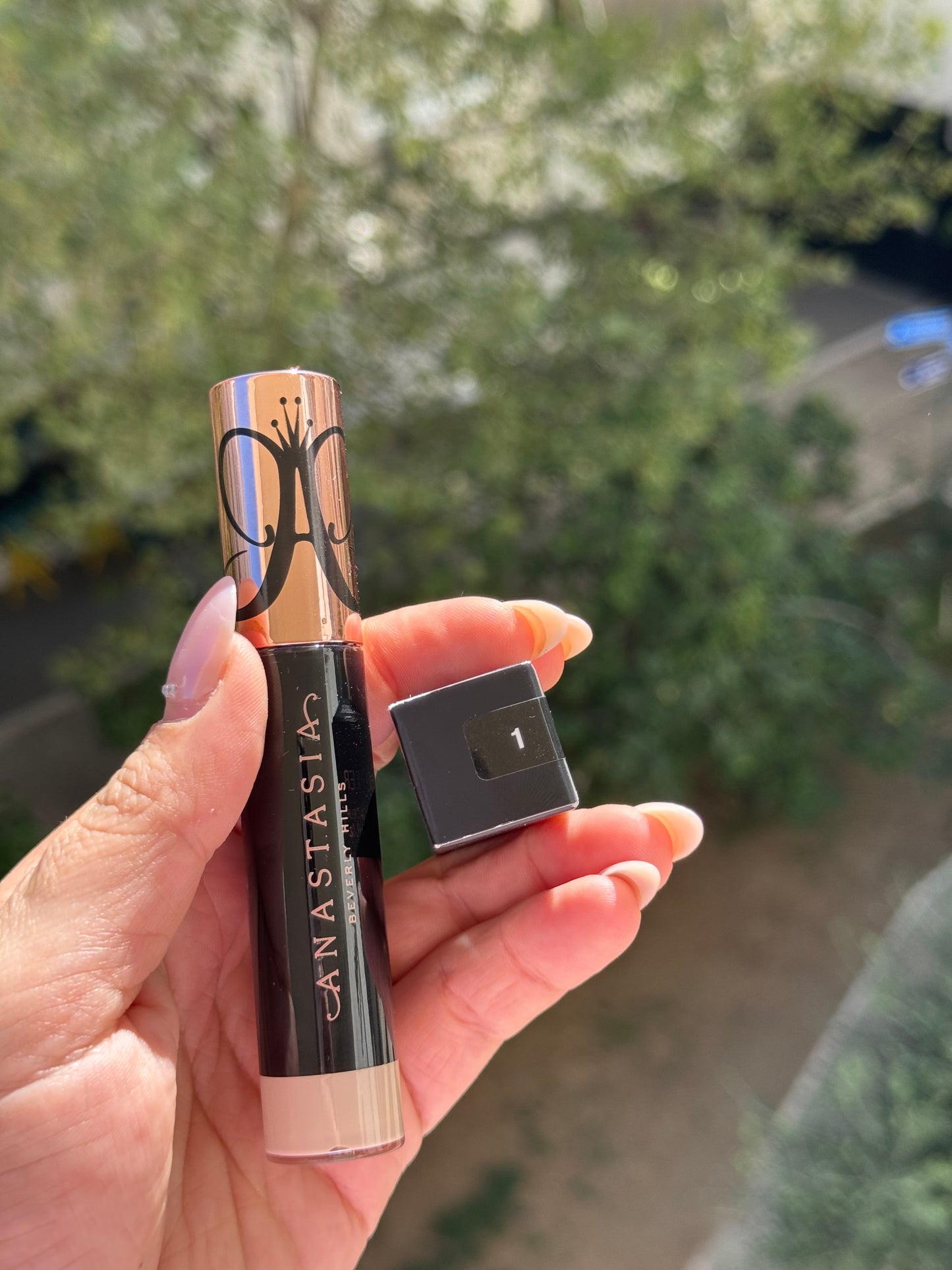 Anastasia Beverly Hills
Magic Touch Medium to Full Coverage Concealer