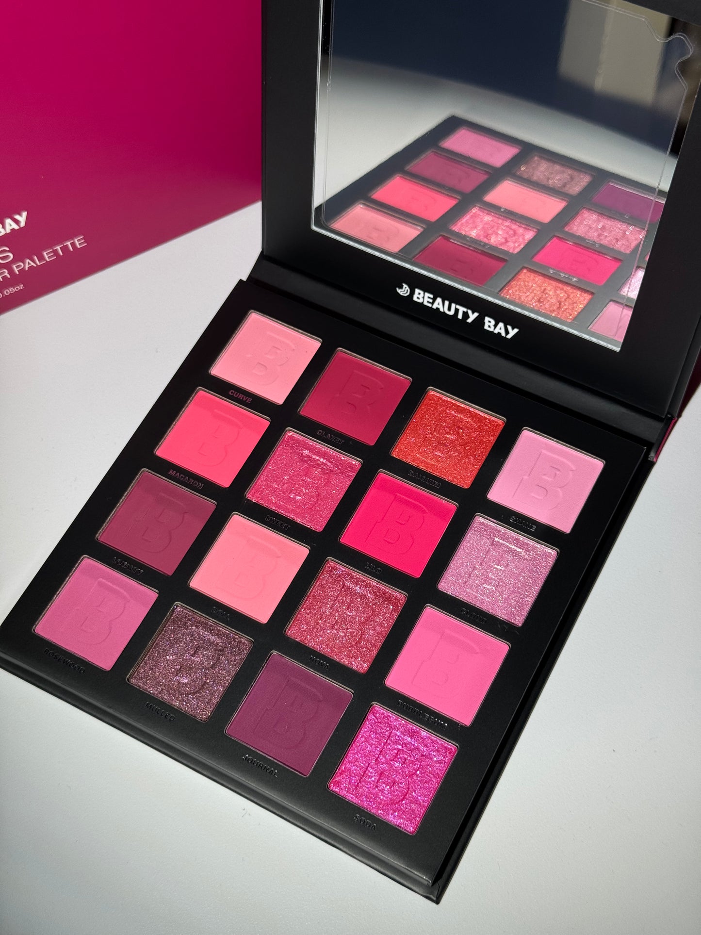 By Beauty Bay
16 Colour Palette