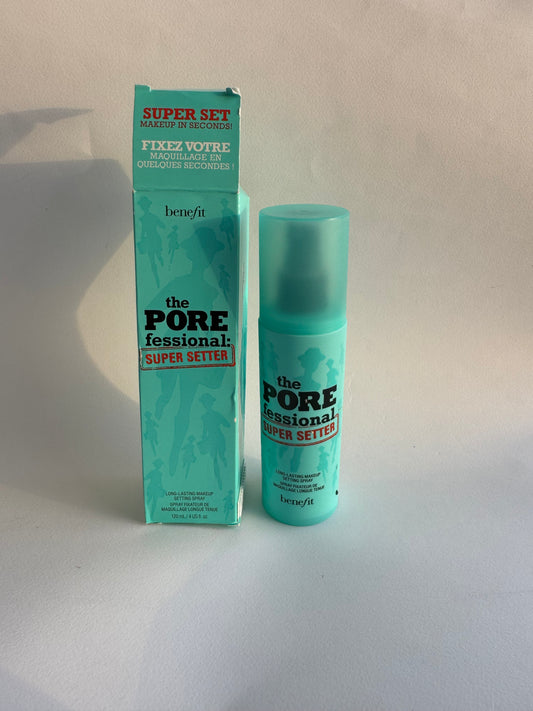 Benefit Cosmetics
The POREfessional: Super Setter Pore-Minimizing Setting Spray