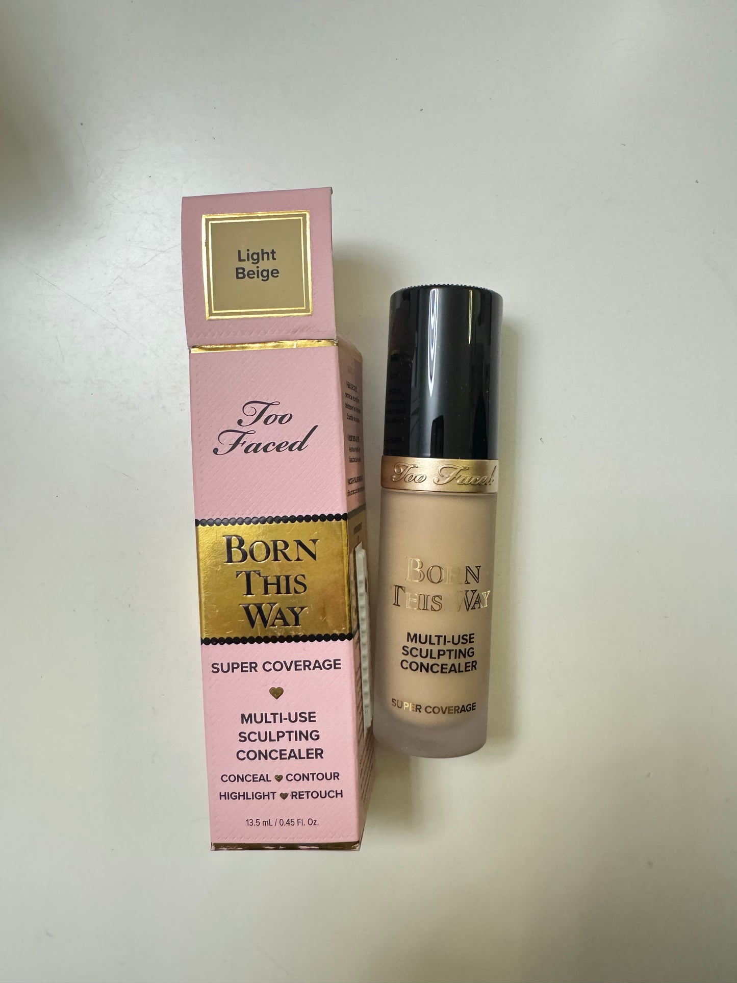 Too Faced
Born This Way Super Coverage Multi-Use Concealer