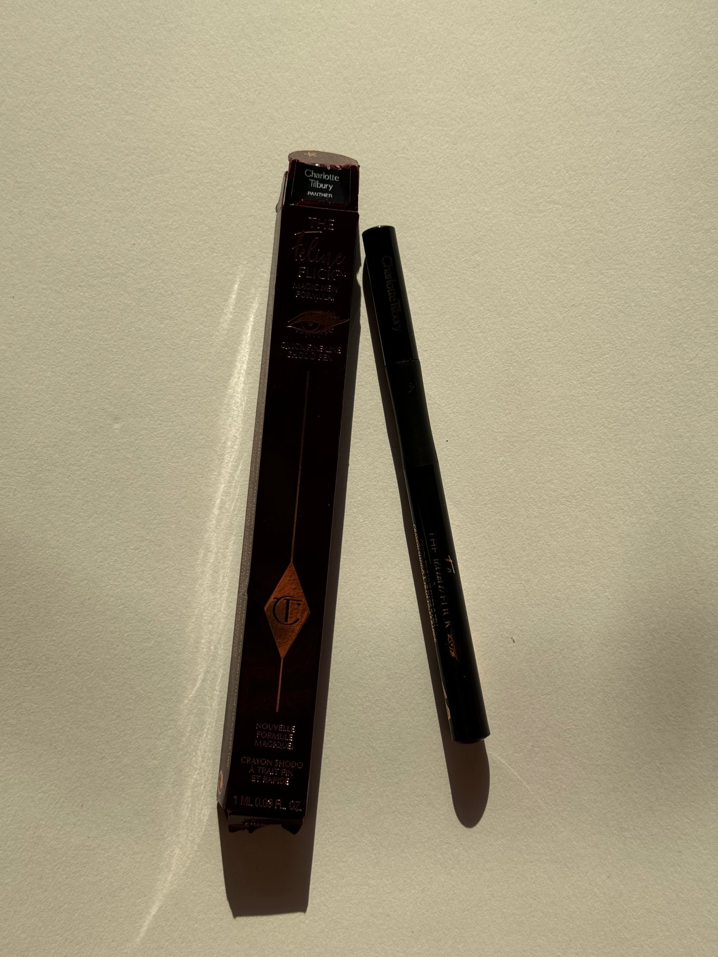 Charlotte Tilbury
The Feline Flick Waterproff Liquid Eyeliner