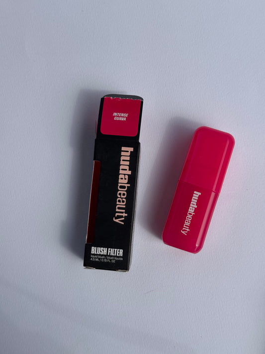 HUDA BEAUTY
Blush Filter Soft Glow Liquid Blush