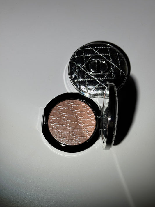 Dior
Dior Forever Glow Luminizer - Limited Edition