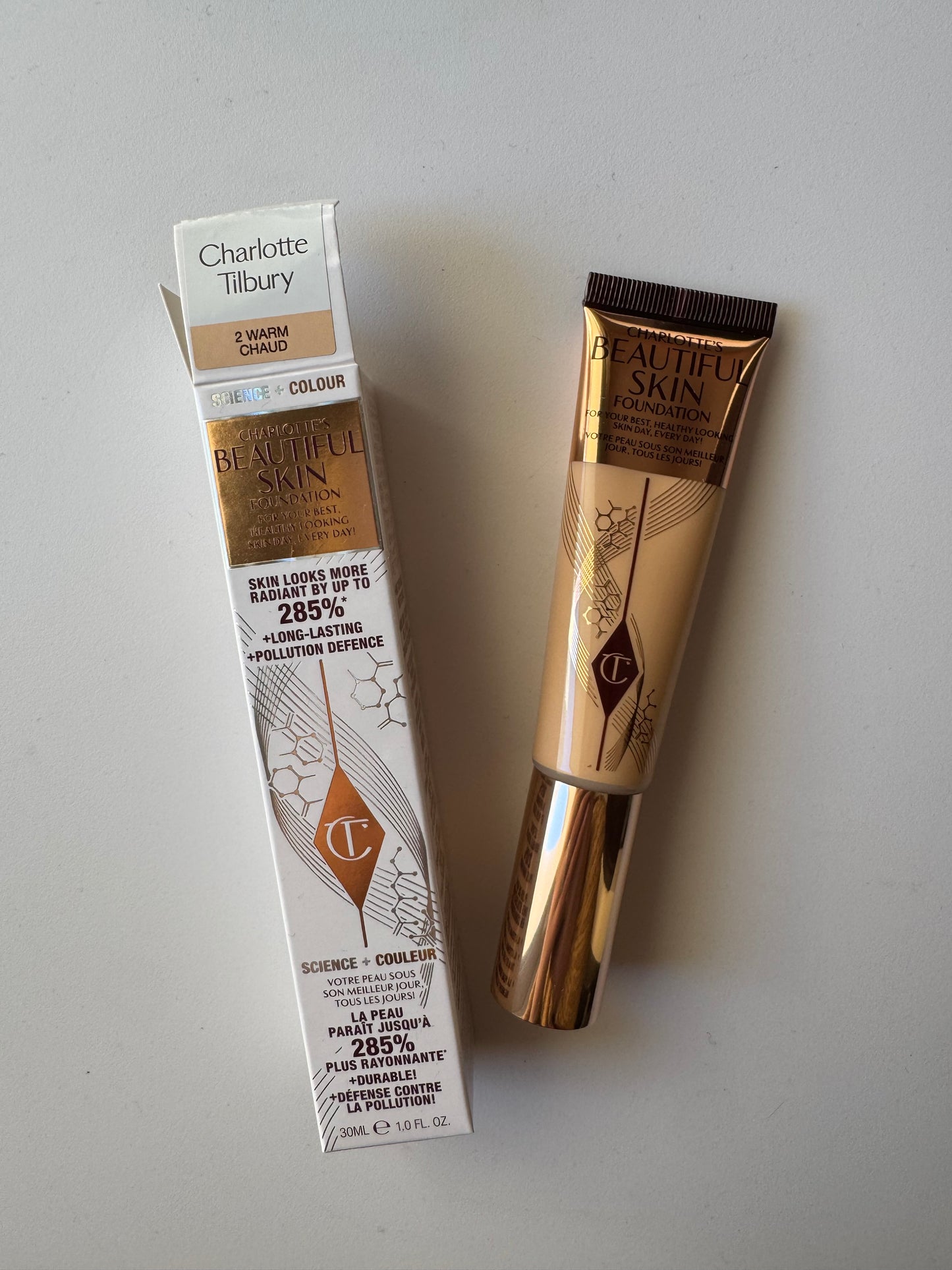 Charlotte Tilbury
Beautiful Skin Medium Coverage Liquid Foundation with Hyaluronic Acid