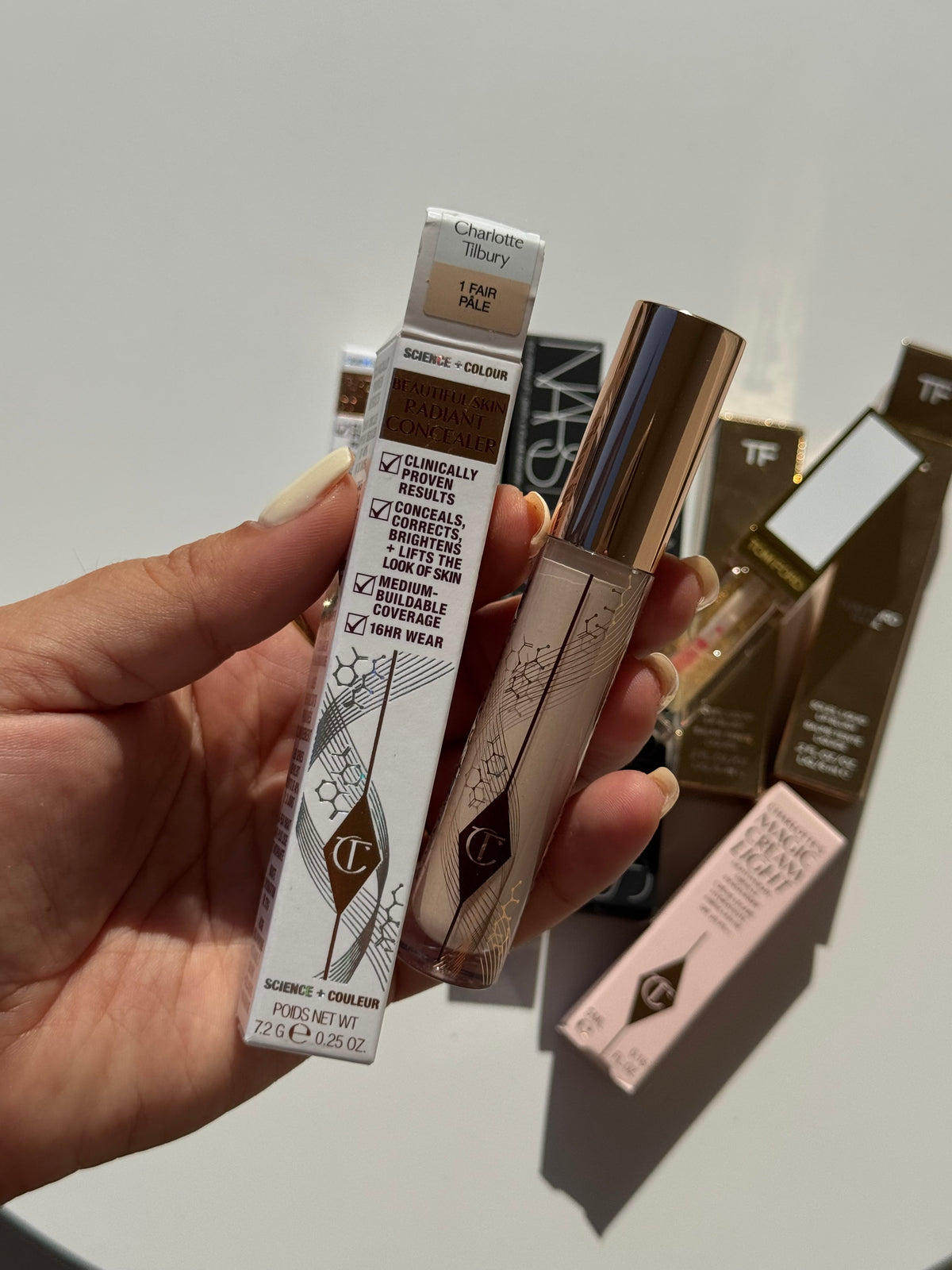Charlotte Tilbury
Beautiful Skin Radiant Concealer