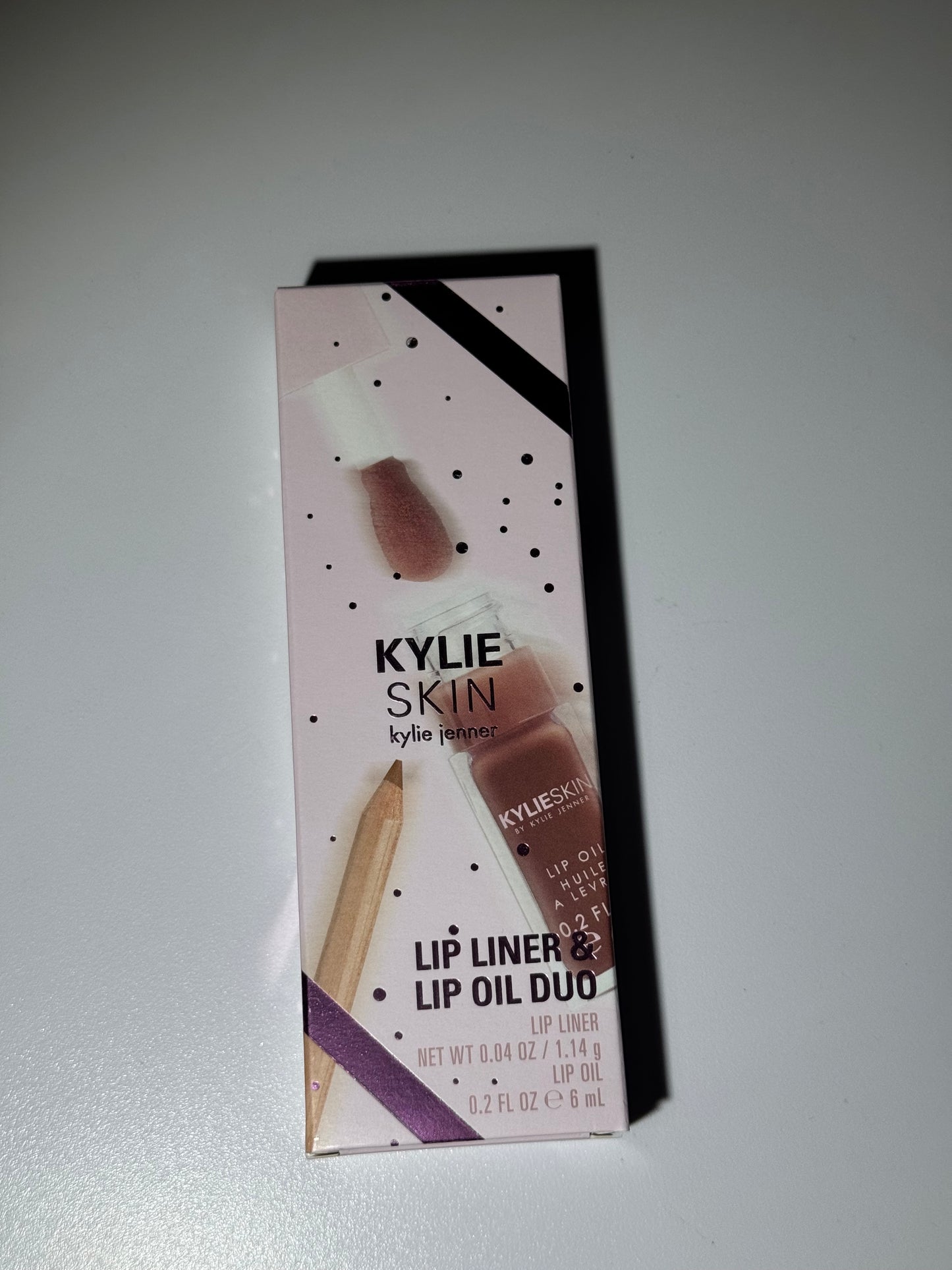 Kylie Jenner
Lip Liner & Lip Oil Duo Gift Set
Shade Cappucino & Cupcake