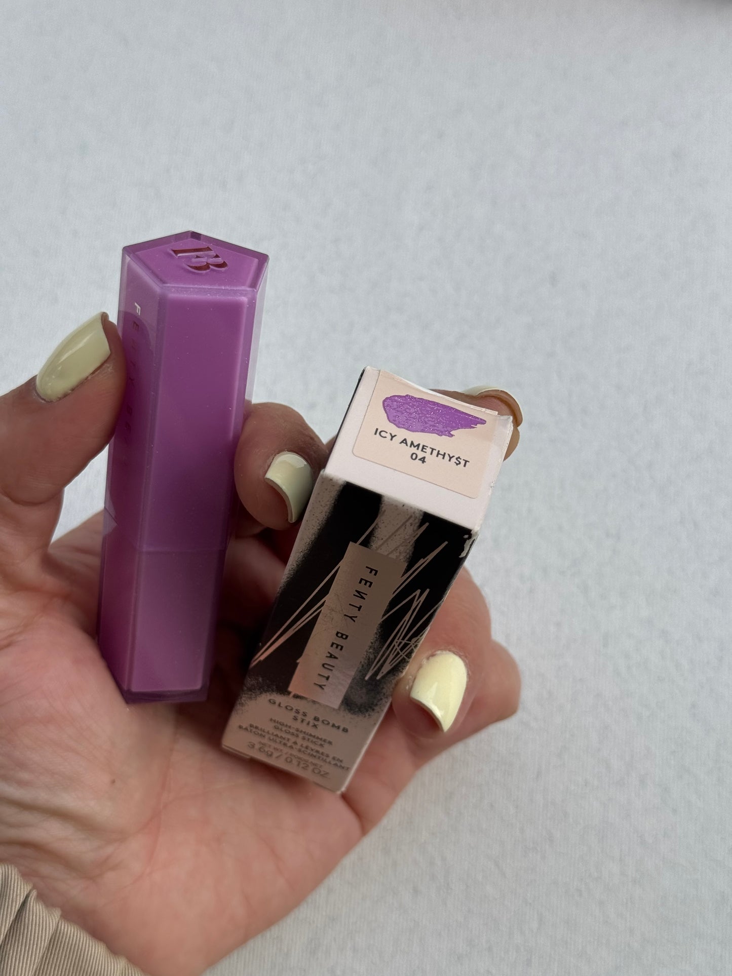 Fenty Beauty by Rihanna
Gloss Bomb Stix High-Shimmer Gloss Stick