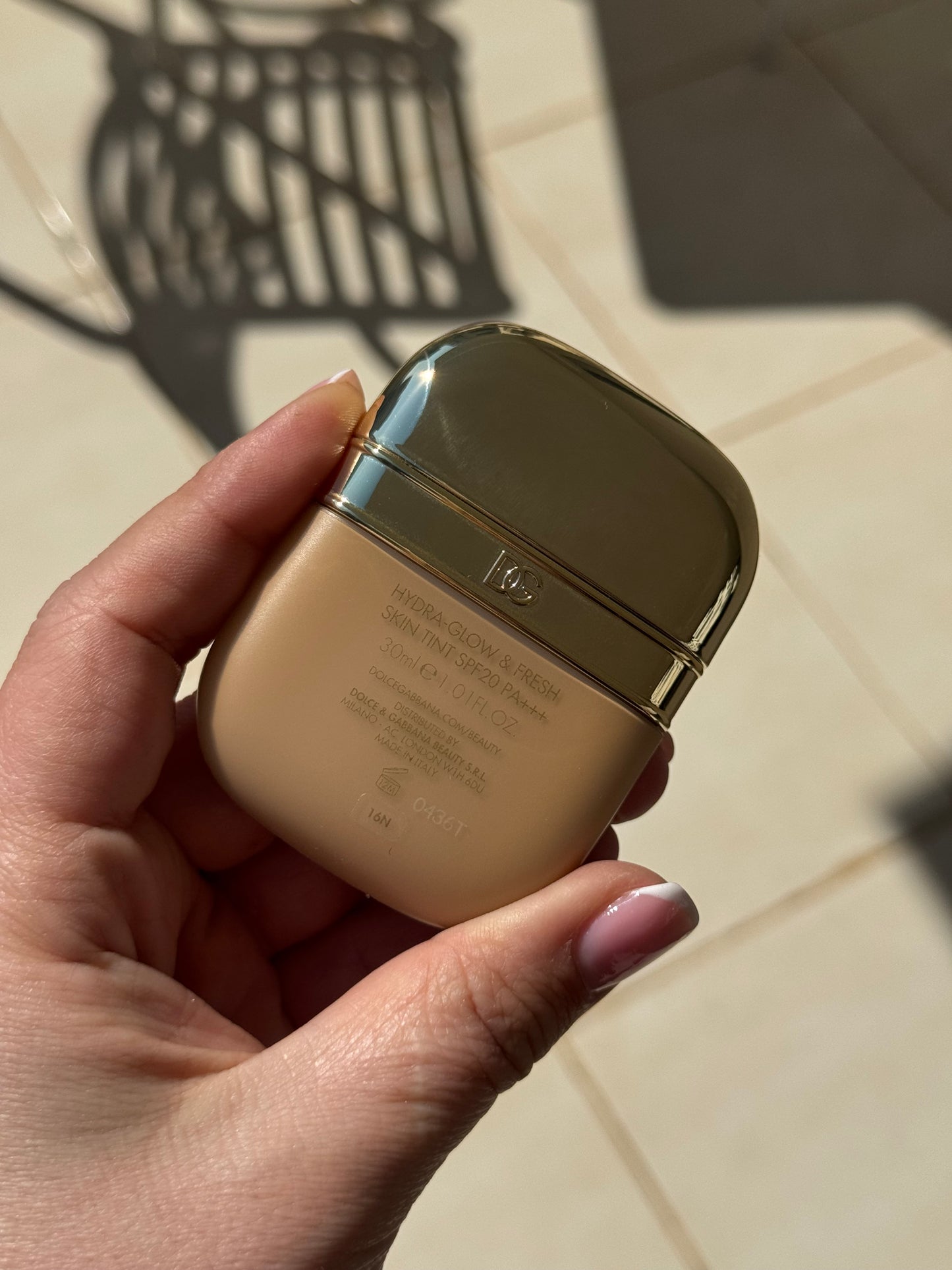 DOLCE&GABBANA
BLUEBERRY NUTRI-TINT HYDRA-GLOW AND FRESH SKIN TINT 30 ML