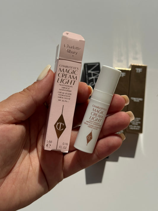 Charlotte Tilbury                        CHARLOTTE'S MAGIC CREAM LIGHT 5 ml
