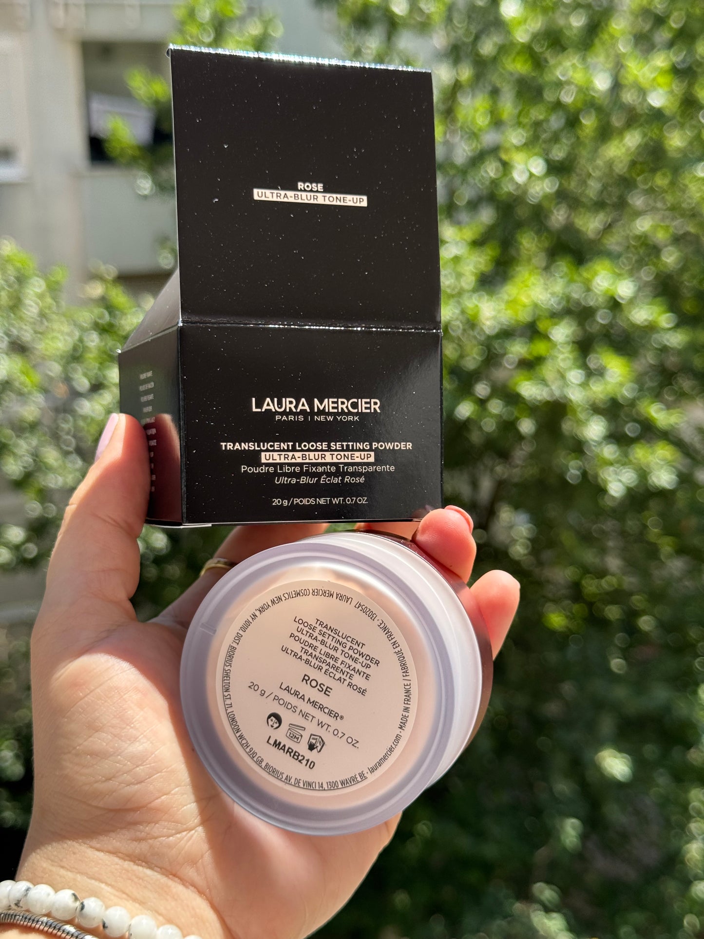 Laura Mercier
Ultra-Blur Talc-Free Longwearing Translucent Loose Setting Powder
