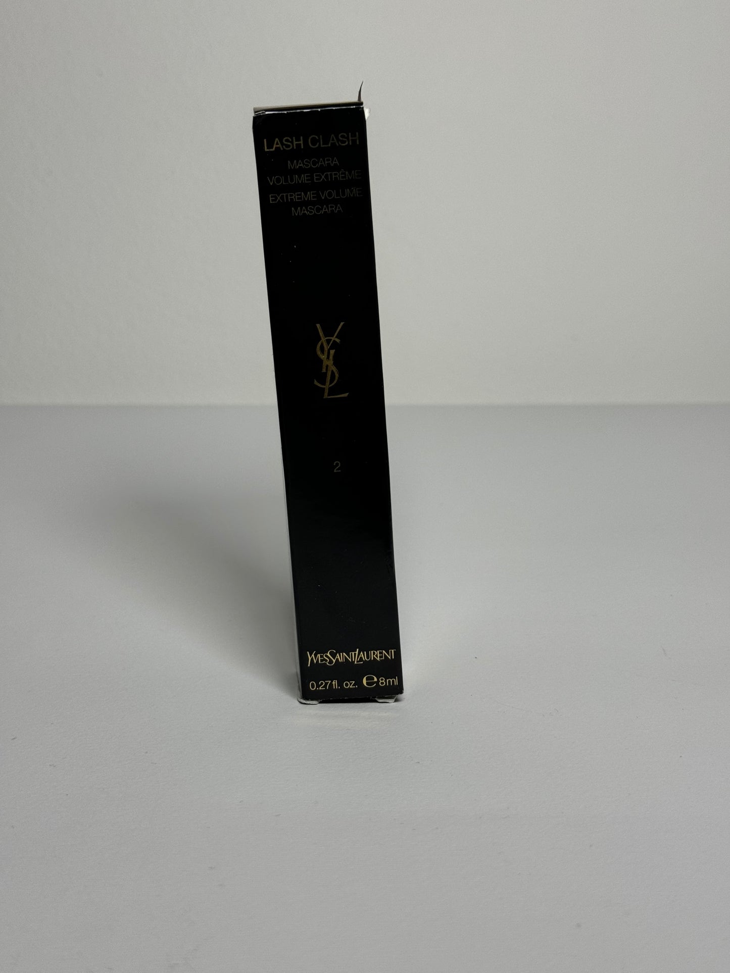 Yves Saint Laurent
Lash Clash Extreme Volume Mascara