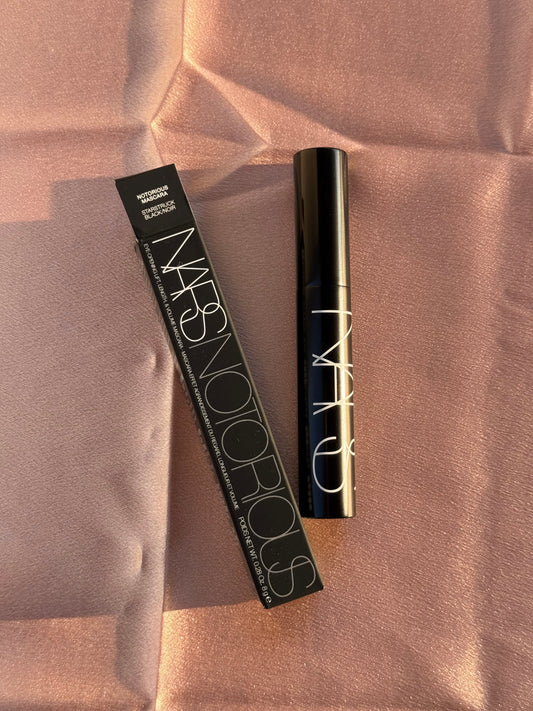 Nars Notorious Eye-Opening Lift,Length & Volume Mascara
