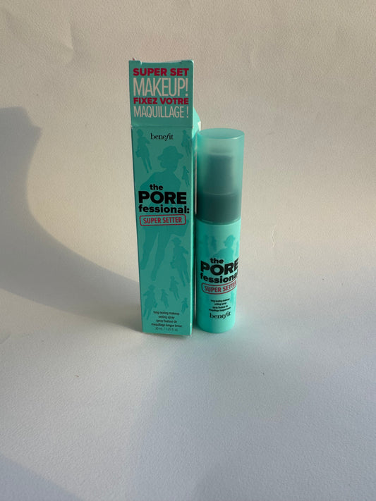 Benefit Cosmetics
The POREfessional: Super Setter Pore-Minimizing Setting Spray