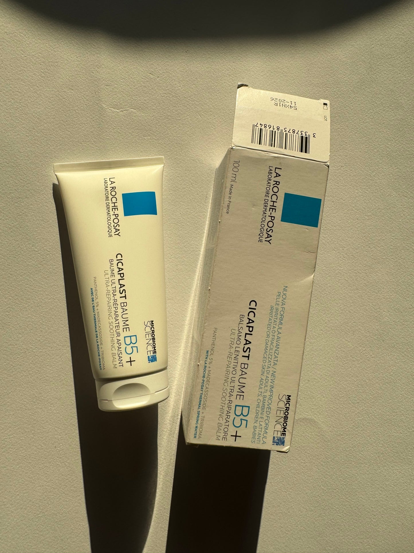 La Roche Posay
Cicaplast Baume B5 
Ultra Repairing Soothing Balm